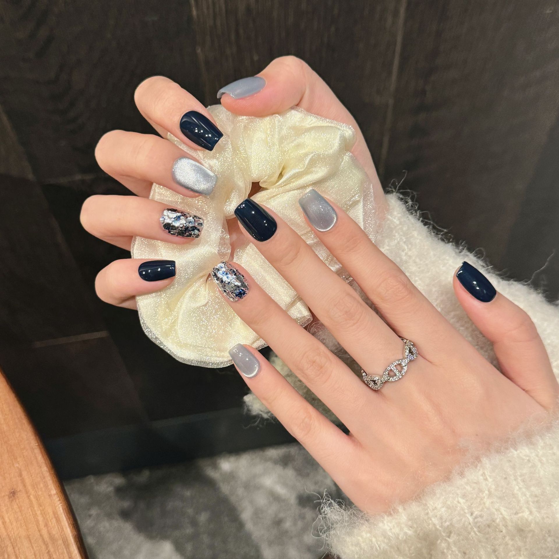 เล็บปลอมแบบกดติด 10 ชิ้น รุ่น  - Resin Art Ideas บทวิจารณ์และราคา