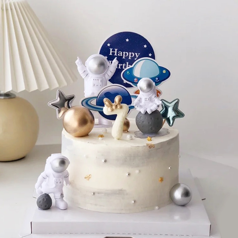 นักบินอวกาศเค้ก Topper สําหรับ - Resin Art Alphabet บทวิจารณ์และราคา